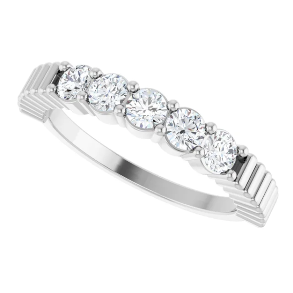 This custom lab diamond anniversary ring features six brilliant round-cut lab diamonds in a shared prong setting, finished with a unique ribbed band. Ideal for small batch custom orders with a one-piece MOQ.