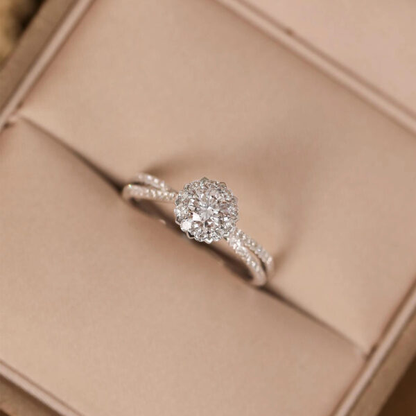 Though bold in design, this floral engagement ring blends effortlessly with various band styles. You can stack it with a plain band for everyday elegance, or pair it with matching floral accents for weddings. Its uniqueness makes it suitable for nature lovers or those seeking something beyond the classic solitaire.