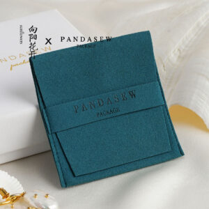 custom microfiber jewelry pouch,jewelry pouch custom,custom jewelry packaging,microfiber suede pouch,jewelry dust bag,custom pouch with logo,jewelry brand packaging,wholesale jewelry pouch,custom accessory pouch,MOQ jewelry packaging