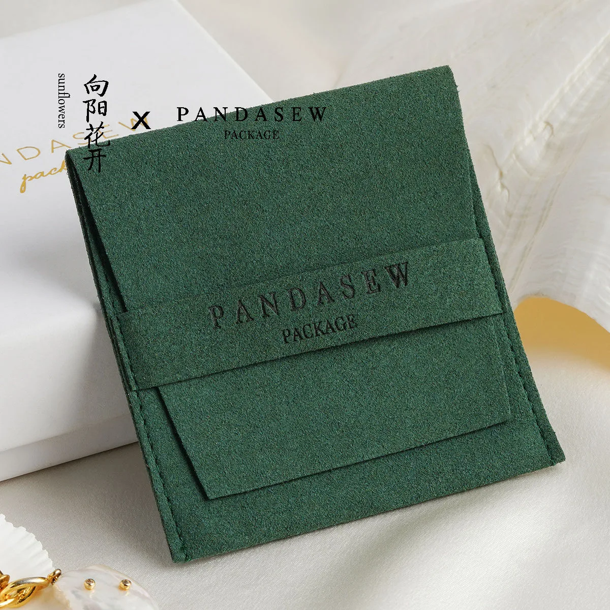 custom microfiber jewelry pouch,jewelry pouch custom,custom jewelry packaging,microfiber suede pouch,jewelry dust bag,custom pouch with logo,jewelry brand packaging,wholesale jewelry pouch,custom accessory pouch,MOQ jewelry packaging