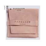 custom microfiber jewelry pouch,jewelry pouch custom,custom jewelry packaging,microfiber suede pouch,jewelry dust bag,custom pouch with logo,jewelry brand packaging,wholesale jewelry pouch,custom accessory pouch,MOQ jewelry packaging