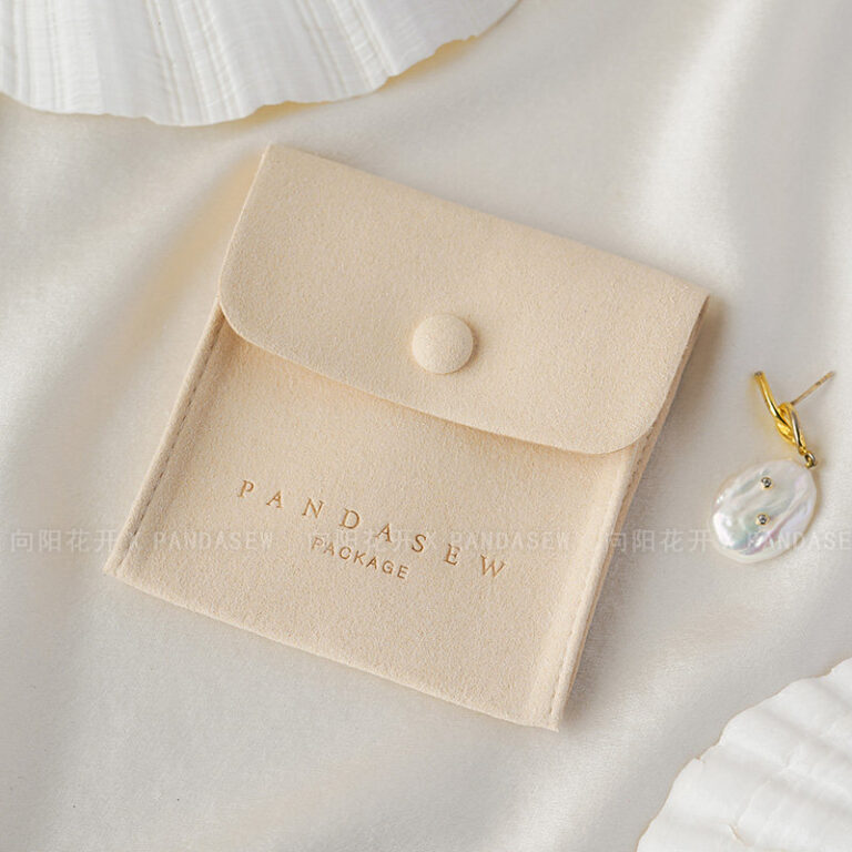 This custom logo jewelry pouch is created for jewelry brands, designers, and studios seeking dependable packaging solutions. It supports both small-batch and bulk orders, making it suitable for emerging brands as well as established businesses. Whether used as a primary packaging piece or as inner protection within a jewelry box, the pouch offers reliable storage and polished presentation. Its secure closure, refined texture, and customization flexibility make it a practical choice for long-term jewelry packaging strategies.