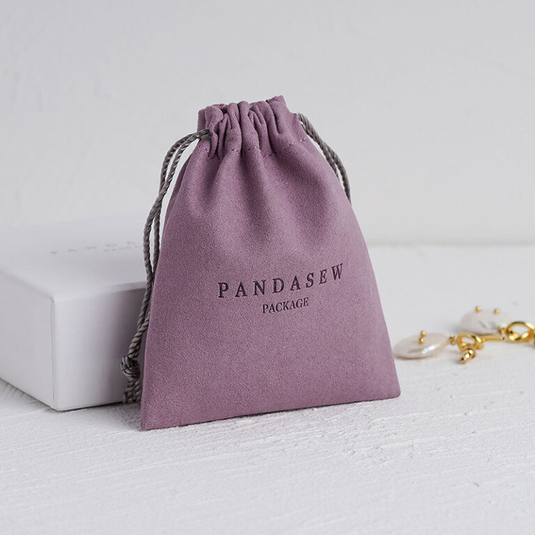 Available with custom logo printing, this pouch works perfectly for jewelry brands, studios, and boutiques. Suitable for retail packaging, gifting, and custom orders, it enhances brand presentation without overpowering the jewelry itself.