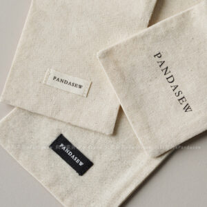 This custom jewelry pouch is created specifically for jewelry brands, designers, and businesses seeking dependable packaging solutions. It supports small-batch and bulk orders alike, making it suitable for both emerging brands and established operations. Whether used for rings, necklaces, or accessory packaging, the pouch offers a practical balance between protection, presentation, and brand visibility. As a result, it becomes a reliable packaging choice for long-term brand use.