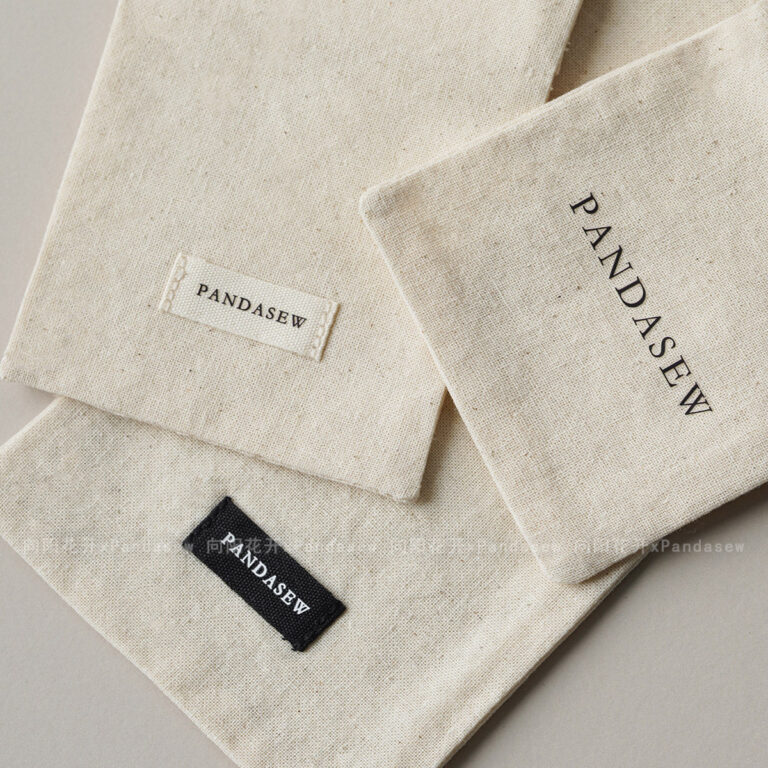 This custom jewelry pouch is created specifically for jewelry brands, designers, and businesses seeking dependable packaging solutions. It supports small-batch and bulk orders alike, making it suitable for both emerging brands and established operations. Whether used for rings, necklaces, or accessory packaging, the pouch offers a practical balance between protection, presentation, and brand visibility. As a result, it becomes a reliable packaging choice for long-term brand use.