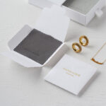 The pouch is designed to hold jewelry such as rings, necklaces, bracelets, and small accessories with ease. Its structure allows jewelry to remain protected from dust and surface contact while maintaining a neat appearance inside boxes or outer packaging. This custom logo jewelry pouch integrates smoothly into existing packing systems and works well as an inner layer for jewelry boxes, shipping packages, or retail presentation.