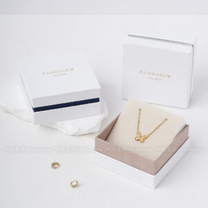 Created for jewelry brands, designers, and boutiques, this custom jewelry box offers a reliable packaging solution for rings and necklaces. Whether used for daily sales, special collections, or gifting, it helps elevate perceived value while maintaining consistency across your brand packaging.