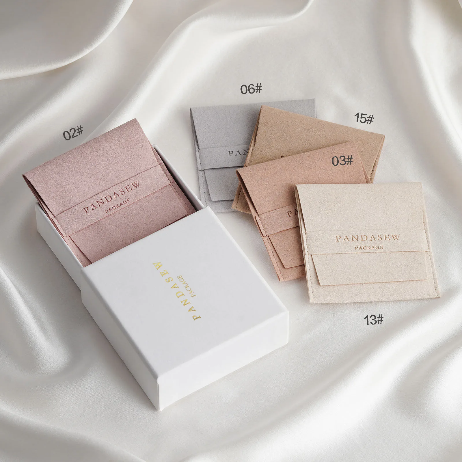 custom microfiber jewelry pouch,jewelry pouch custom,custom jewelry packaging,microfiber suede pouch,jewelry dust bag,custom pouch with logo,jewelry brand packaging,wholesale jewelry pouch,custom accessory pouch,MOQ jewelry packaging