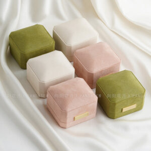 Created specifically for jewelry brands, designers, and studios, this custom logo jewelry box supports both small-batch and larger packaging needs. It works well for rings, earrings, and fine jewelry pieces, whether used as a primary box or part of a layered packaging system. With its elegant form and dependable structure, the box offers a practical yet elevated solution for long-term brand packaging strategies.