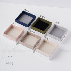 Created for jewelry brands, designers, and boutiques, this custom jewelry box offers a reliable packaging solution for rings and necklaces. Whether used for daily sales, special collections, or gifting, it helps elevate perceived value while maintaining consistency across your brand packaging.