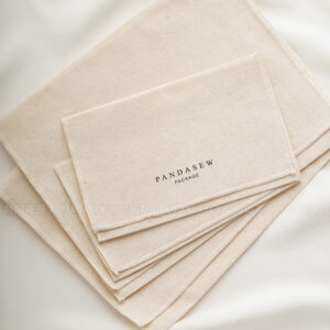 Designed for jewelry brands, studios, and lifestyle labels, this custom logo cotton pouch supports both small-batch and bulk packaging needs. It functions well as a dust bag, storage pouch, or presentation accessory across different product categories. Whether used for rings, necklaces, or accessories, the pouch offers dependable protection while enhancing brand presentation. Its versatile design makes it a practical choice for long-term packaging strategies and everyday brand use.