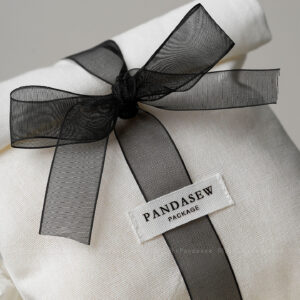 This custom logo jewelry pouch is a practical packaging solution designed for jewelry brands that value simplicity, consistency, and everyday usability. Made from soft cotton fabric, it provides a clean and reliable way to store and protect jewelry pieces such as rings, earrings, bracelets, and necklaces. Rather than acting as decorative packaging, this pouch focuses on function, brand clarity, and efficient order fulfillment across retail and online channels.