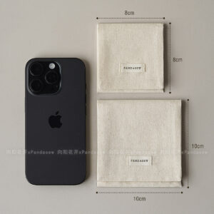 This custom jewelry pouch is created specifically for jewelry brands, designers, and businesses seeking dependable packaging solutions. It supports small-batch and bulk orders alike, making it suitable for both emerging brands and established operations. Whether used for rings, necklaces, or accessory packaging, the pouch offers a practical balance between protection, presentation, and brand visibility. As a result, it becomes a reliable packaging choice for long-term brand use.