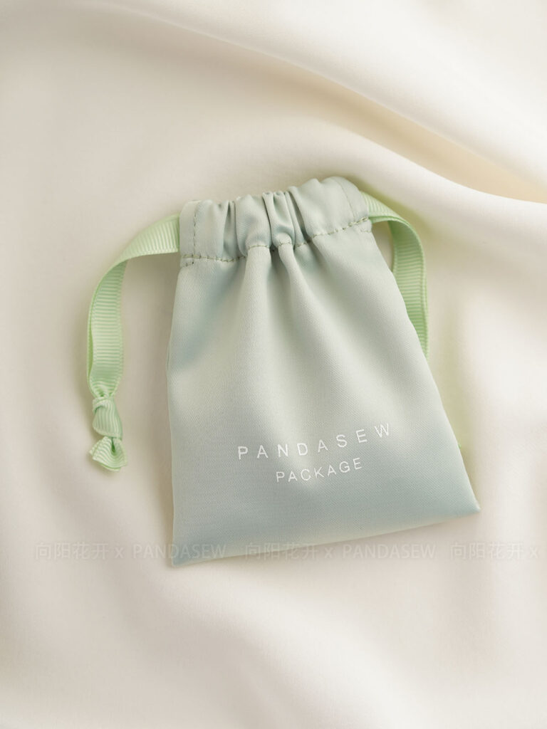 custom satin jewelry pouch, silk jewelry bag, branded jewelry packaging, satin earring pouch, luxury jewelry storage, jewelry pouch with logo, wholesale jewelry bags, jewelry gift packaging, silk jewelry storage, OEM jewelry packaging