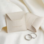 custom microfiber card pouch, small jewelry bag, suede jewelry pouch, branded jewelry packaging, microfiber card sleeve, jewelry pouch with logo, wholesale jewelry bags, slim gift pouch, jewelry card holder, OEM jewelry packaging