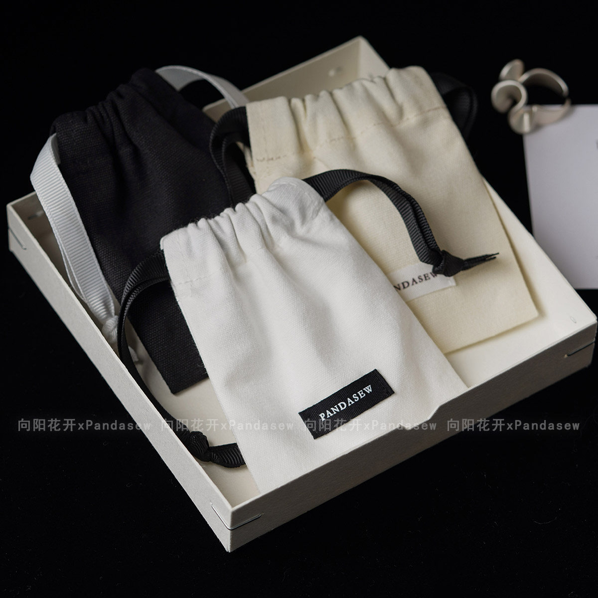 sku-7-定制其他咨询客服 Custom jewelry storage box with a luxury design. Ideal for brands seeking professional packaging with a 1pc MOQ. Shop premium quality now.